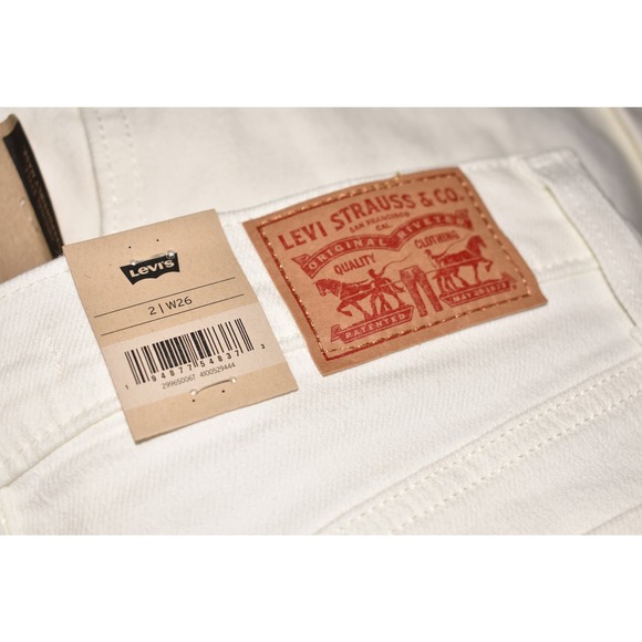 LEVI'S NEW $50 Mid-Length Roll Cuff Denim Jean Short White Size 26 - Picture 3 of 4
